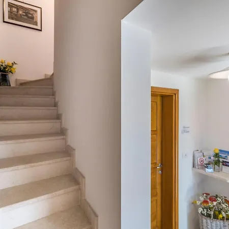 Ire 4 Persone By Interhome