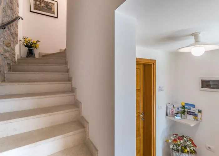 Ire 4 Persone By Interhome